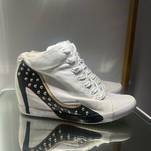 Olo Elegant White and Black Studded High-Top Sneakers Sz 8.5